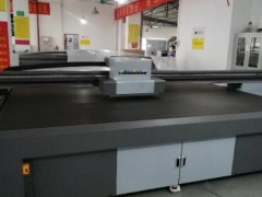 uv平板打印機(jī)套色問題以及對應(yīng)處理方法